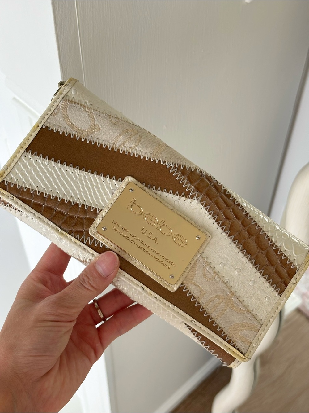 Vintage bebe Y2K Cream & Beige Patchwork Clutch Purse Gold Logo Zip Wristlet